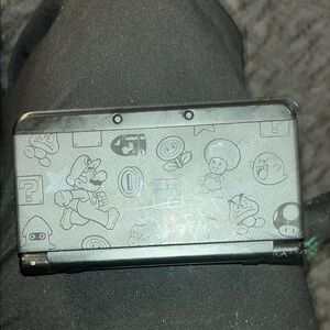 Limited Edition Nintendo 3DS Super Mario Black Edition
